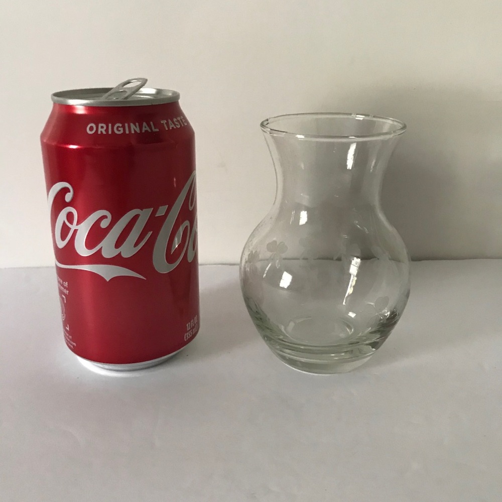 3 Leaf Clover ☘️ Lucky Irish Vase - Picture 4 of 5